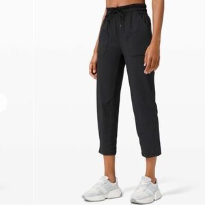Lululemon Beyond the Studio Crop size 6 in Black
